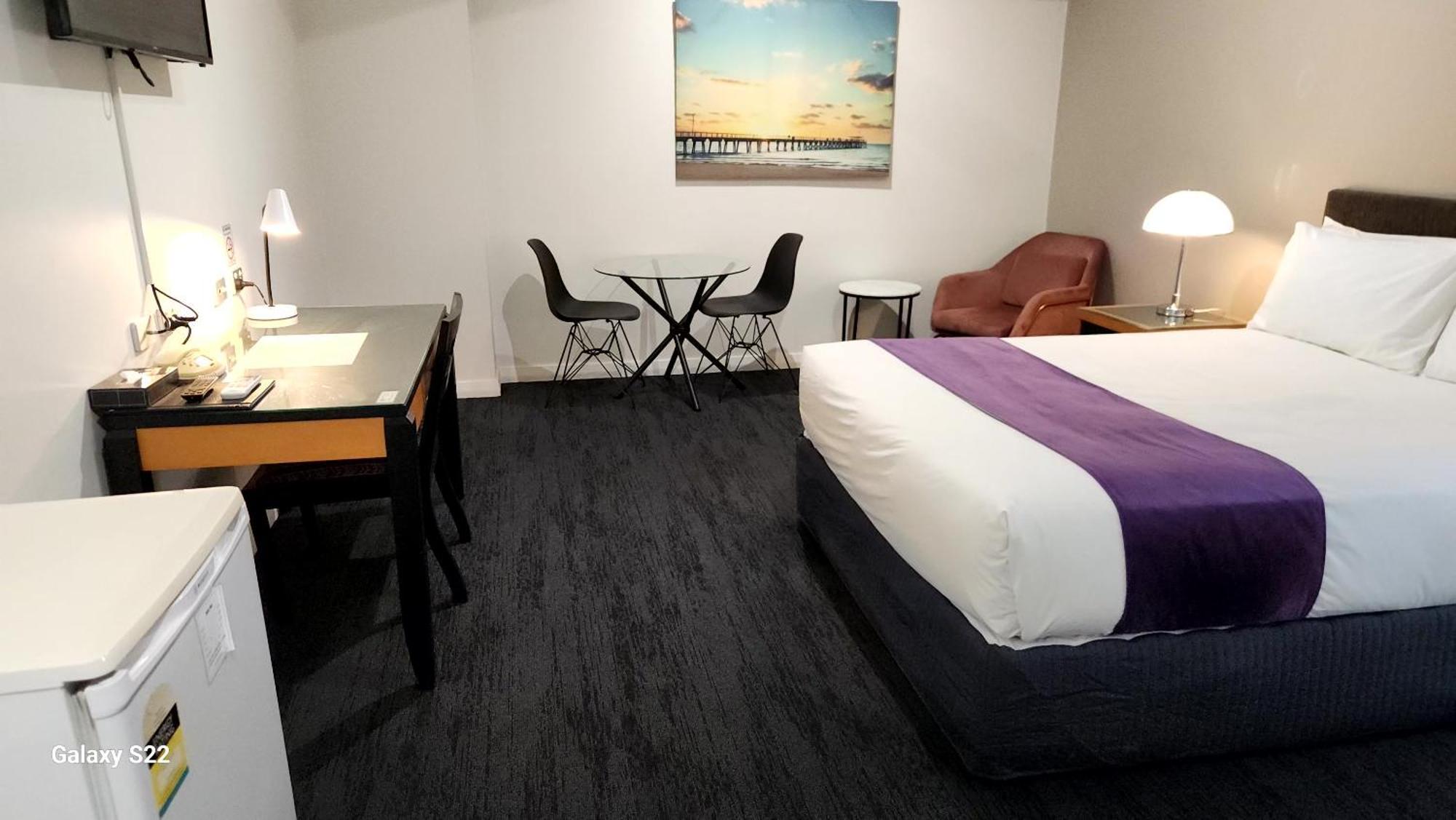 The Grand Motel Griffith Luaran gambar