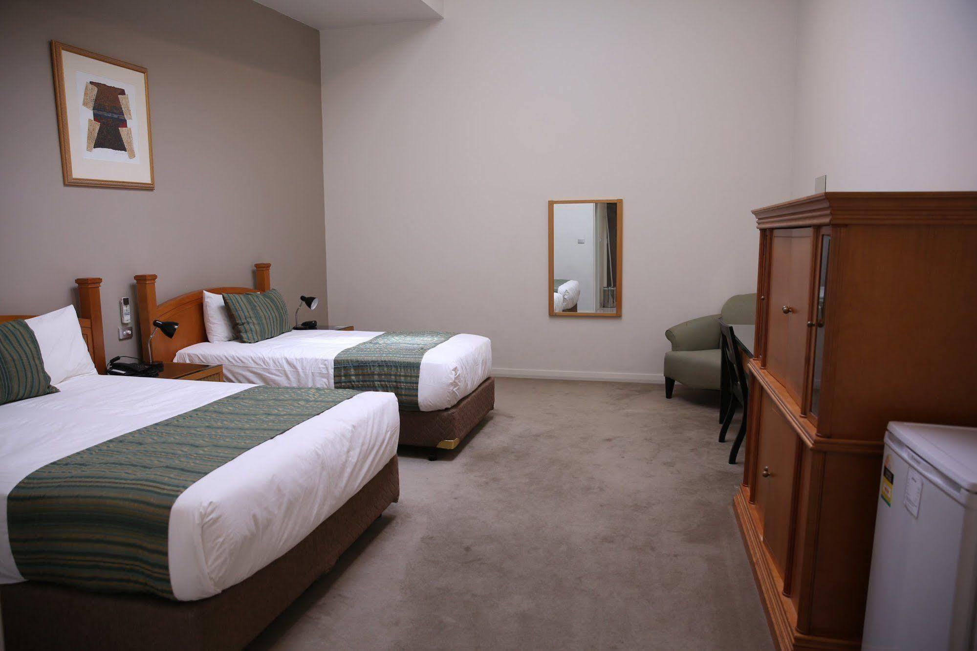 The Grand Motel Griffith Luaran gambar