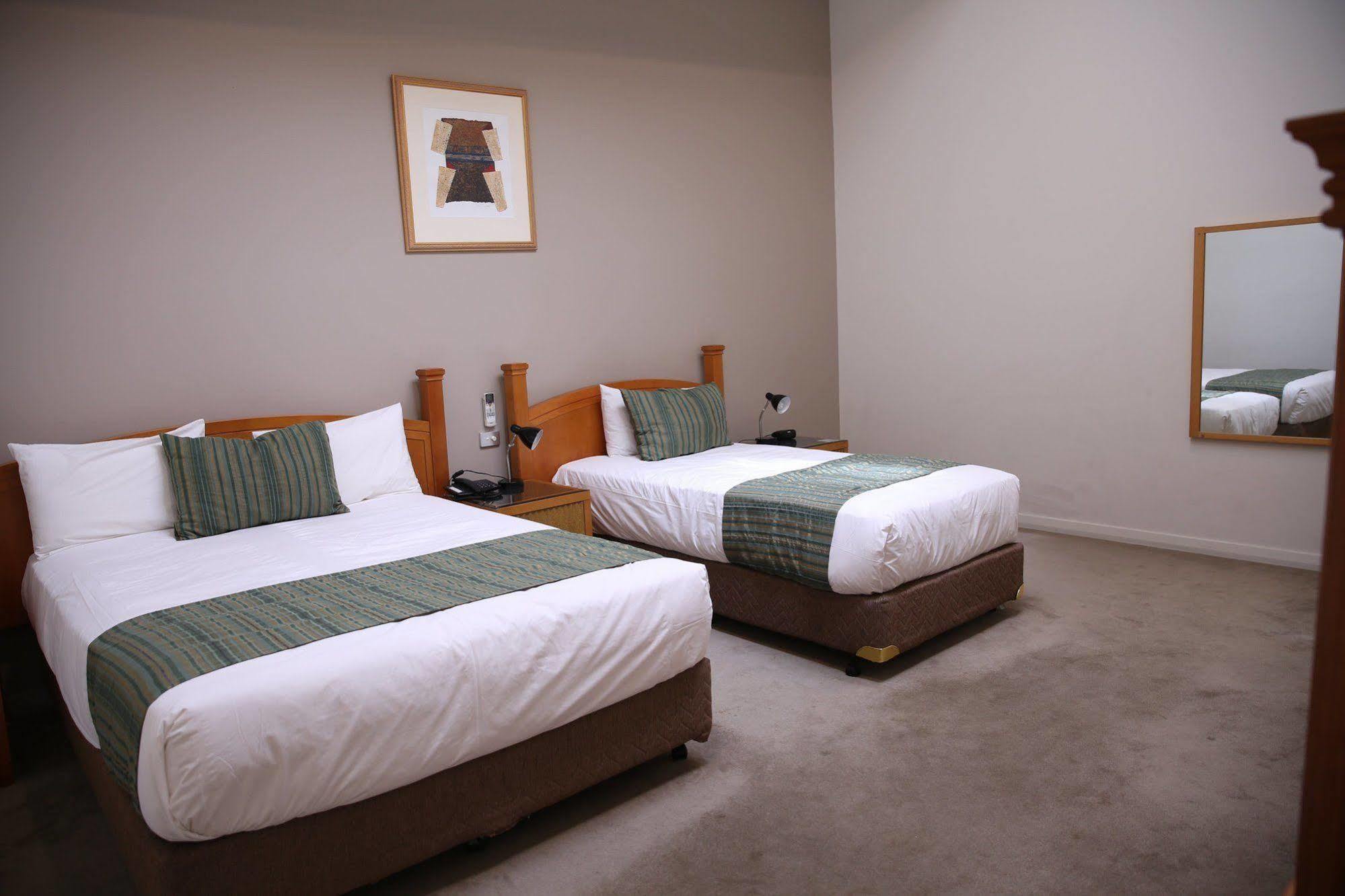 The Grand Motel Griffith Luaran gambar