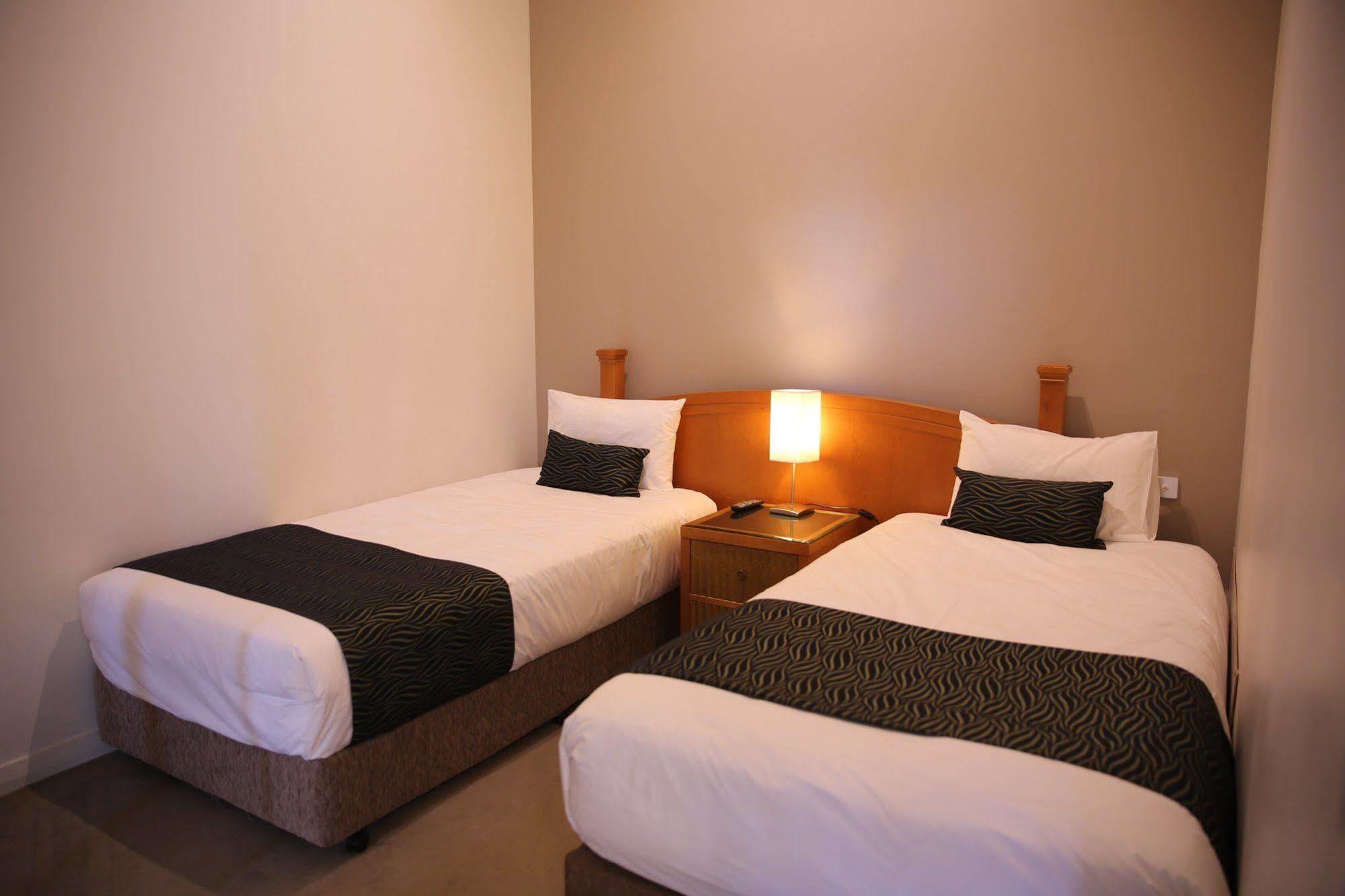 The Grand Motel Griffith Luaran gambar